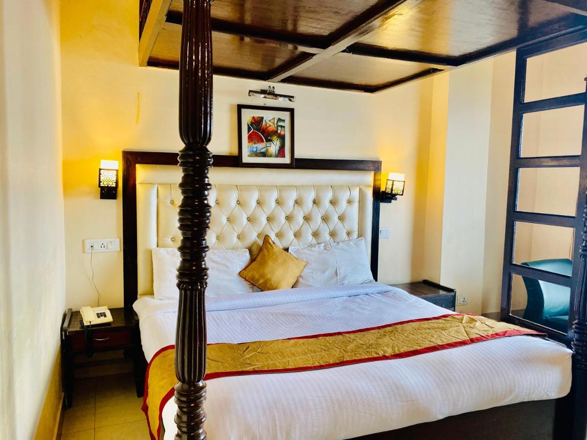 Hotel Aachman Regency Shimla Eksteriør bilde