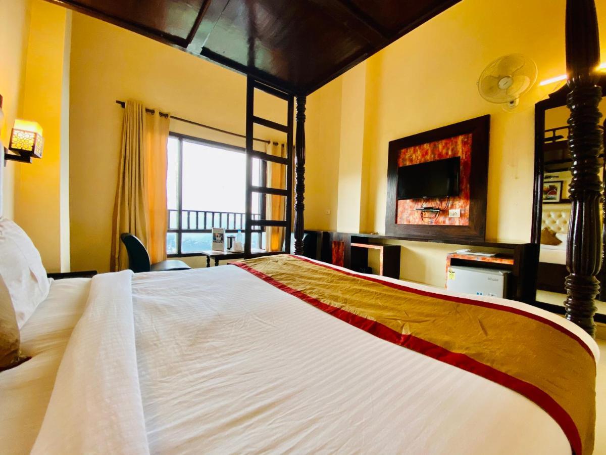 Hotel Aachman Regency Shimla Eksteriør bilde