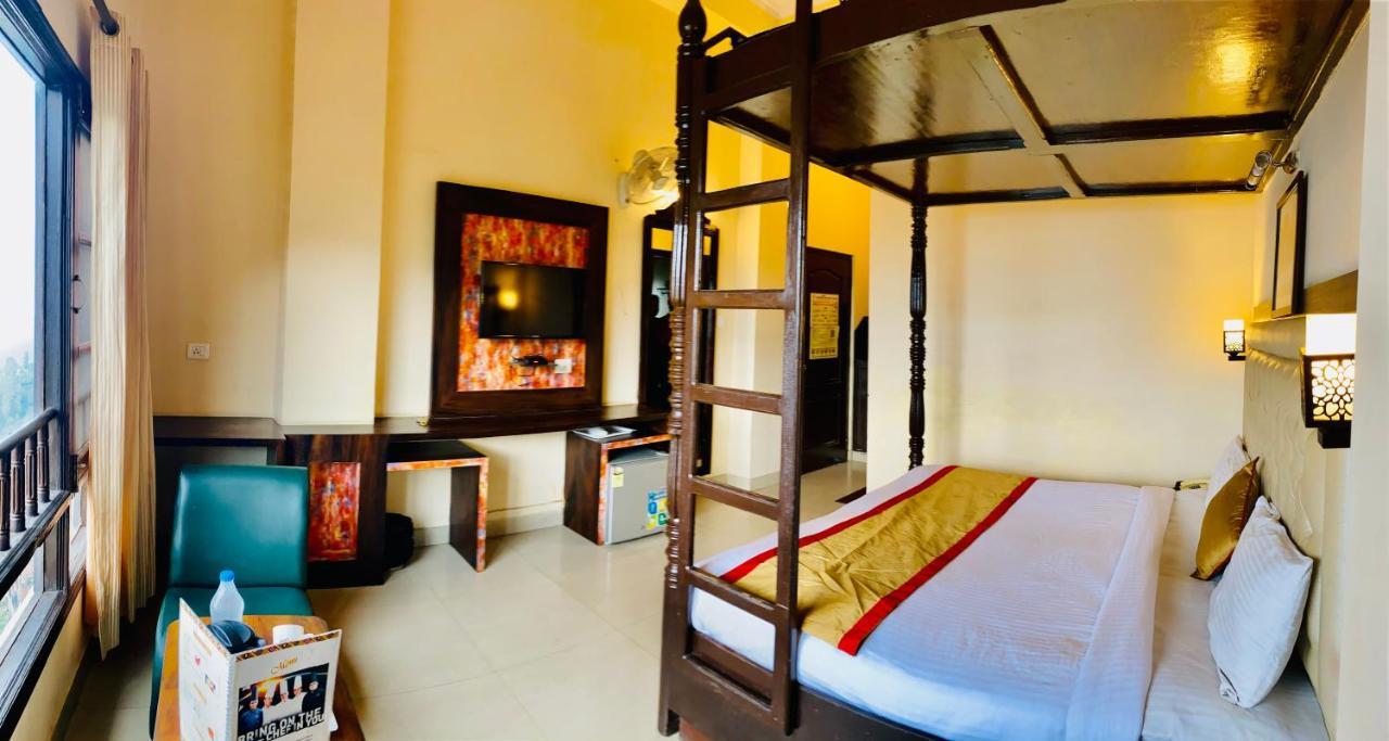 Hotel Aachman Regency Shimla Eksteriør bilde
