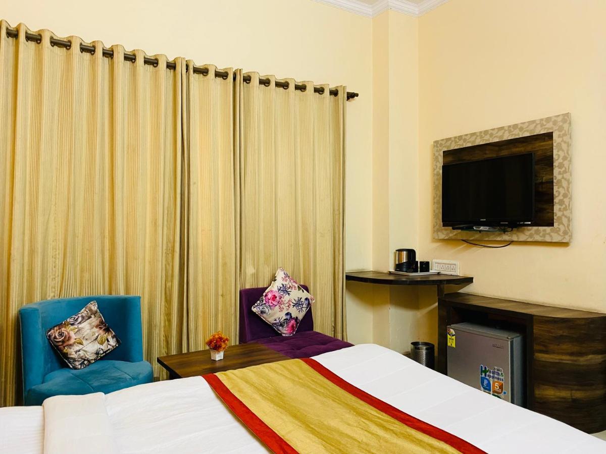 Hotel Aachman Regency Shimla Eksteriør bilde