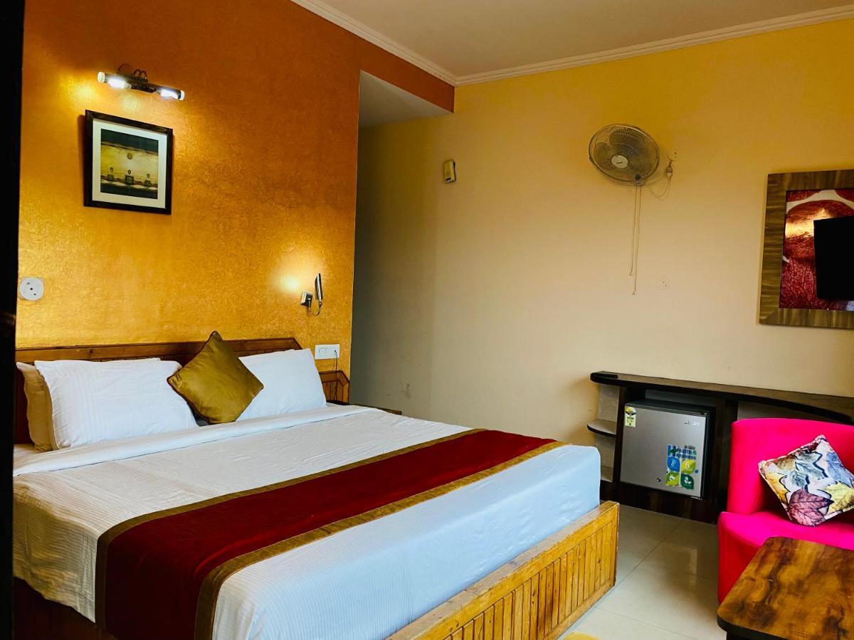 Hotel Aachman Regency Shimla Eksteriør bilde