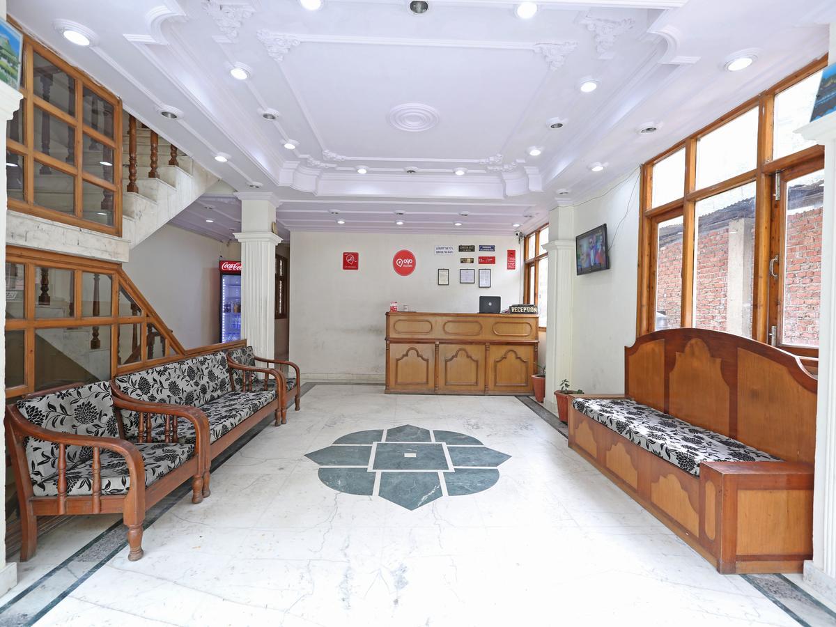 Hotel Aachman Regency Shimla Eksteriør bilde